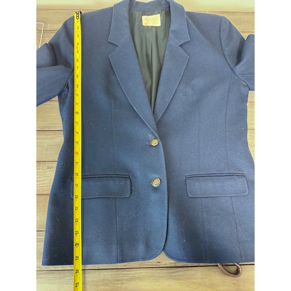 Vintage Pendleton 1950s Gold Tag
100% Virgin Wool Single Breasted Blue
Blazer 10 - Picture 7 of 9